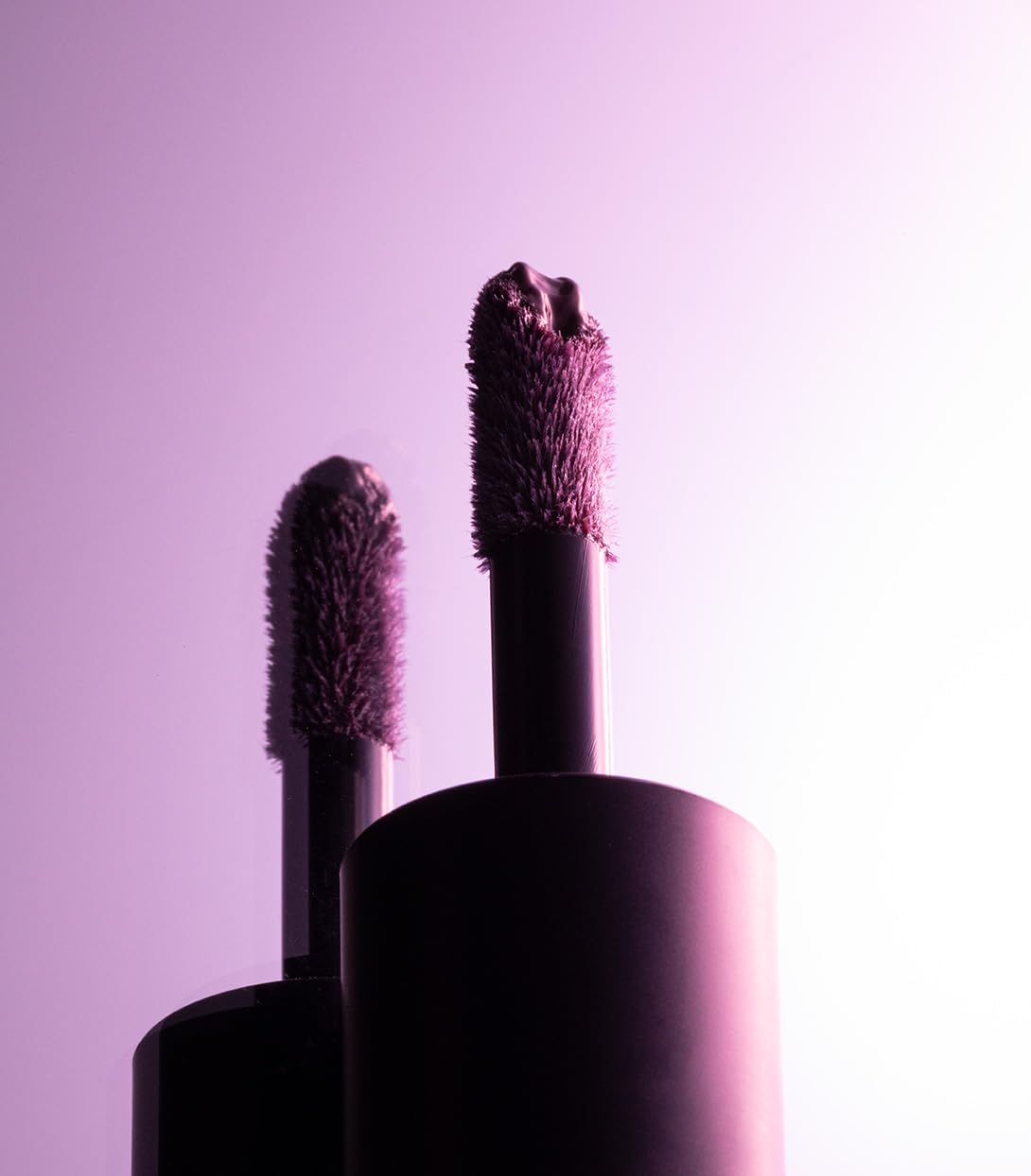 MAKE Beauty Serum Balm Intense, Hydrating Lip Gloss. Pigmented Vegan Moisturizing Lip Oil with Plumping Effect. Lip Emollient Treatment for Soft, Smooth, Shiny Lips - Shade, Shock Layer