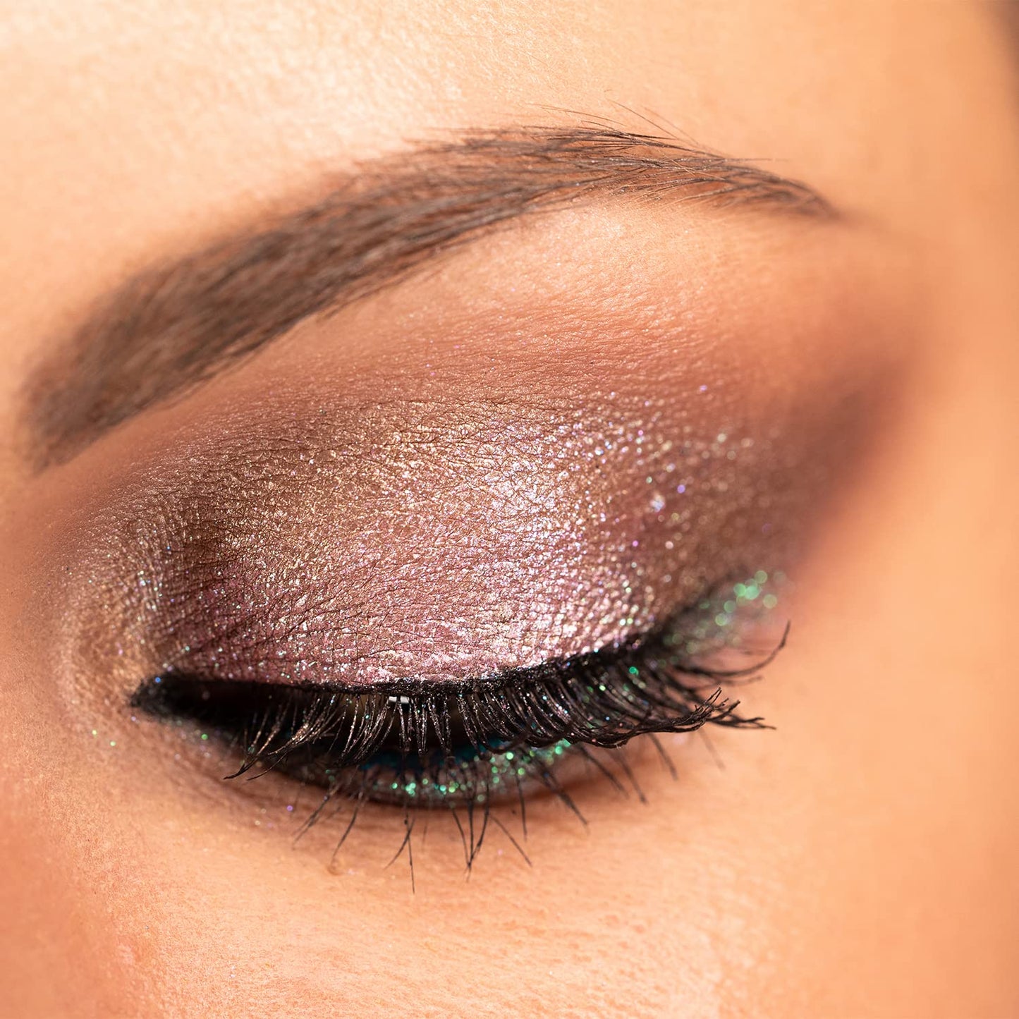 Profusion Cosmetics - Studio Icon Collection Highlight & Contour 6 Colour Palette