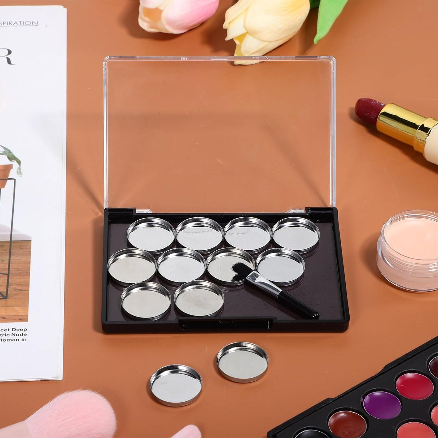 FRCOLOR Empty Eyeshadow Makeup Palette Magnetic Eyeshadow Palette Empty Cream Blush Palette Makeup Tray With 12pcs Round Metal Pans 1pcs Eyeshadow Brush
