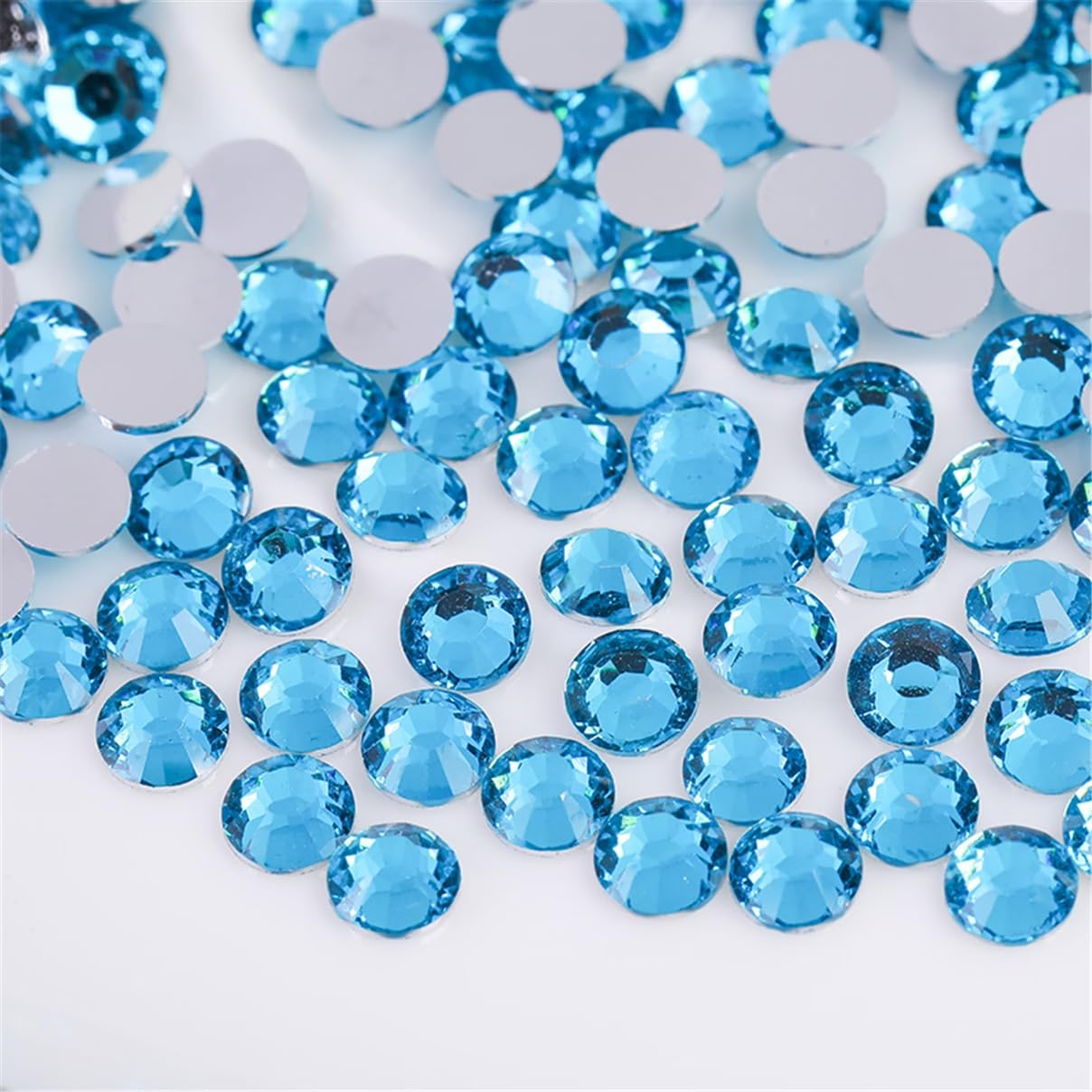 3000 Pieces SS6 2mm Flatback Rhinestones Clear Glass Round Gems Crystals for Nail Art DIY Crafts Clothes Shoes Bags （Aqua Blue）