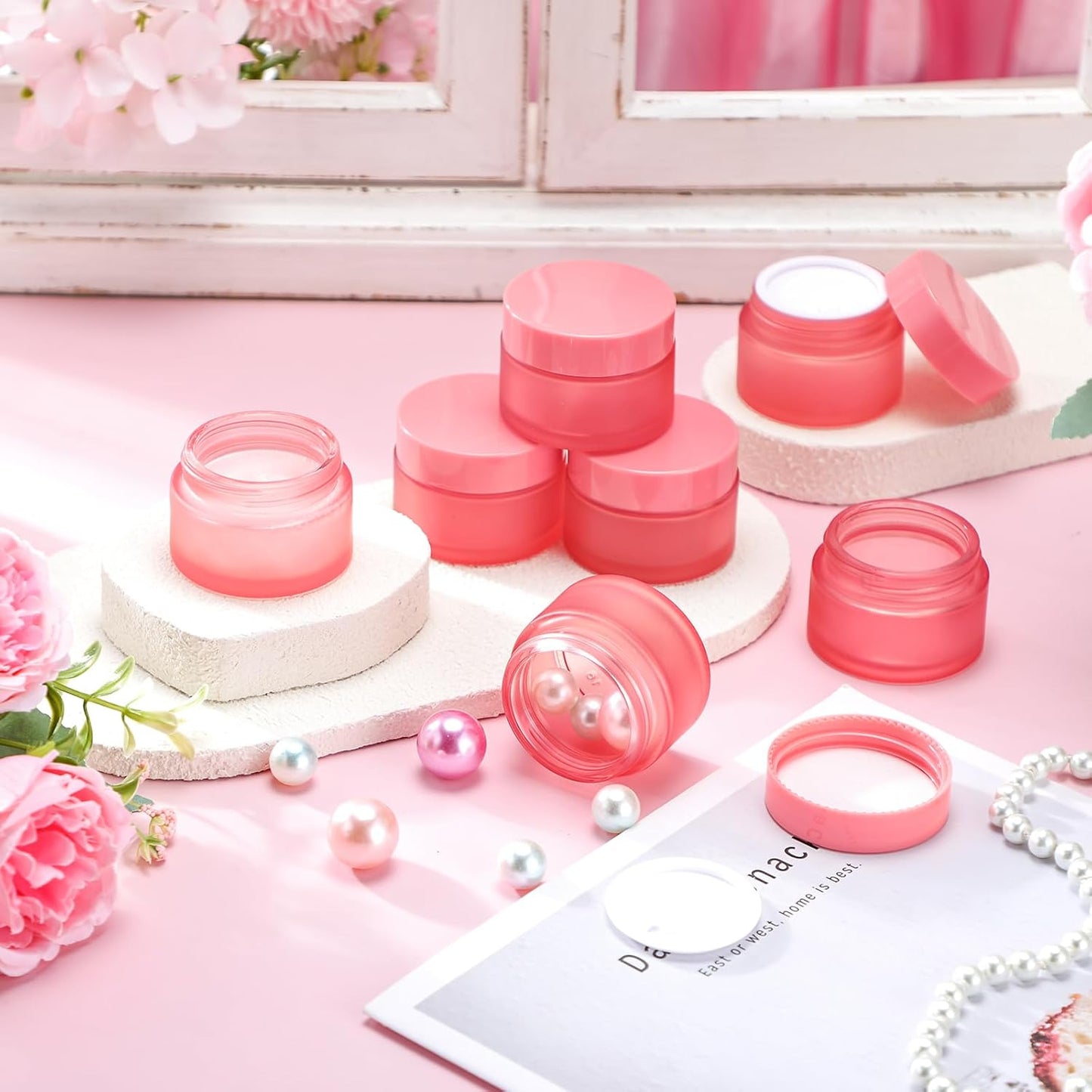 Domensi 100 Pcs 1 oz Glass Jars with Lids Bulk Round Glass Cosmetic Jars Lids 1 oz Small Travel Containers with Inner Liner for Lotions Powders Ointments Sample Cream (Pink,Pink)